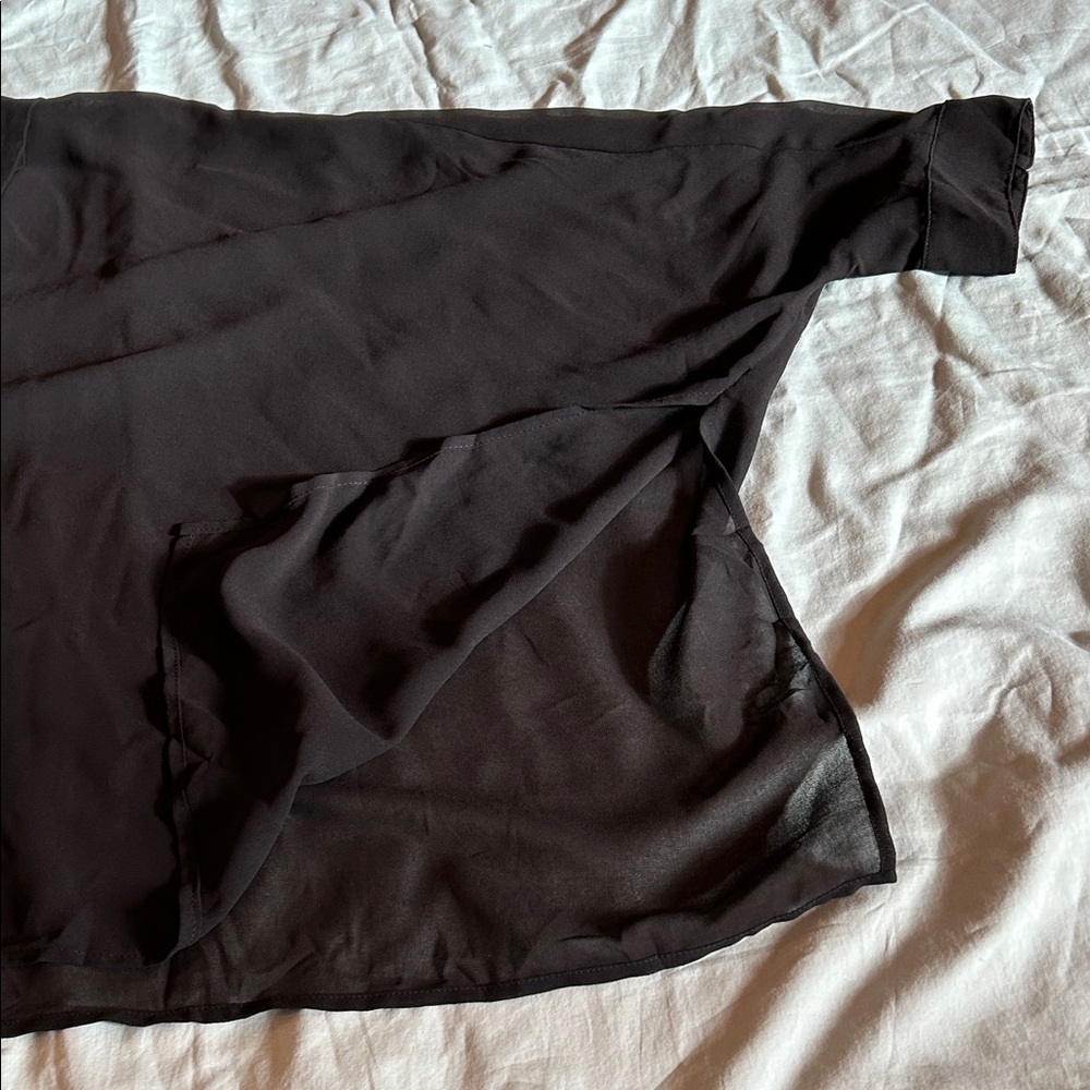 Chic Black Sheer Women's Blouse - Picture 10 of 10